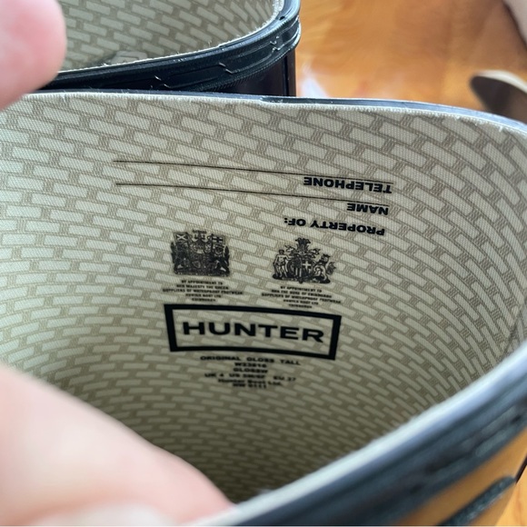 Hunter Women’s Original Tall Rubber Boots in Black SIZE 6 | Black Hunter Boots - Picture 8 of 14